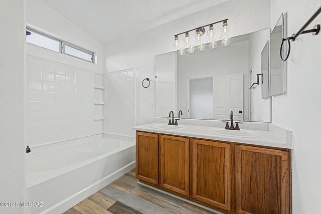 513 E Cactus Mountain Drive, Vail, AZ 85641