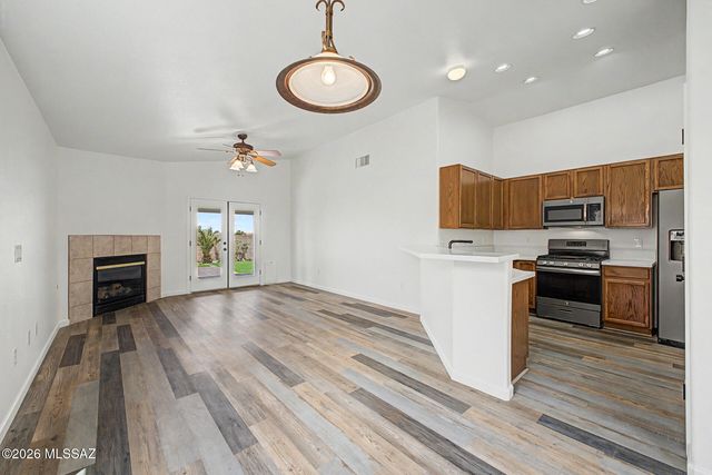 513 E Cactus Mountain Drive, Vail, AZ 85641