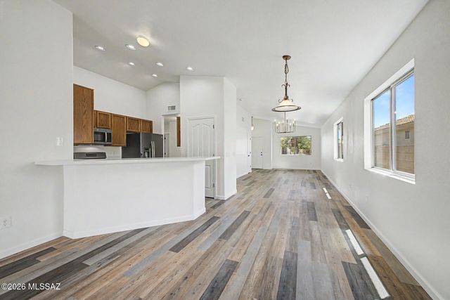 513 E Cactus Mountain Drive, Vail, AZ 85641