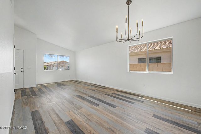 513 E Cactus Mountain Drive, Vail, AZ 85641