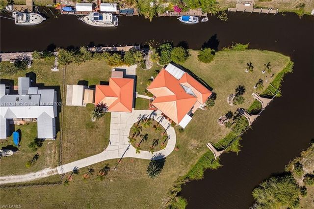 1107 E Anchor Lane, Moore Haven, FL 33471
