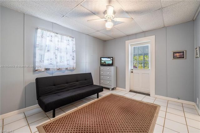 1107 E Anchor Lane, Moore Haven, FL 33471