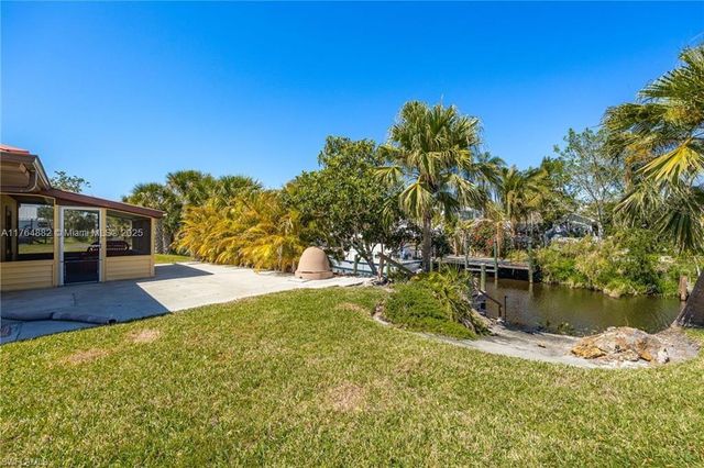 1107 E Anchor Lane, Moore Haven, FL 33471