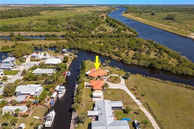 1107 E Anchor Lane, Moore Haven, FL 33471