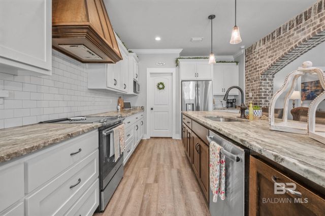 5289 Walter Lee Circle, Grand Bay, AL 36541