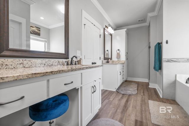 5289 Walter Lee Circle, Grand Bay, AL 36541