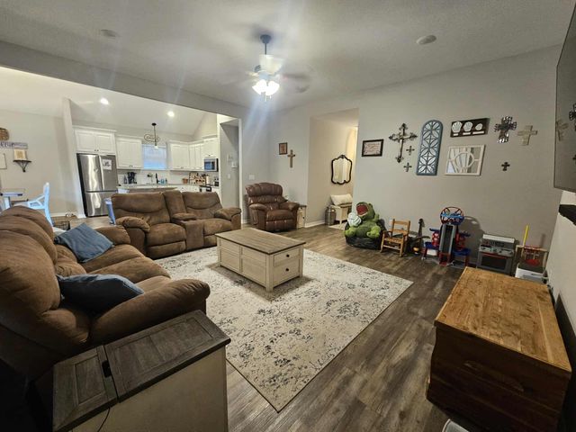 15 South Town Ln., Purvis, MS 39475