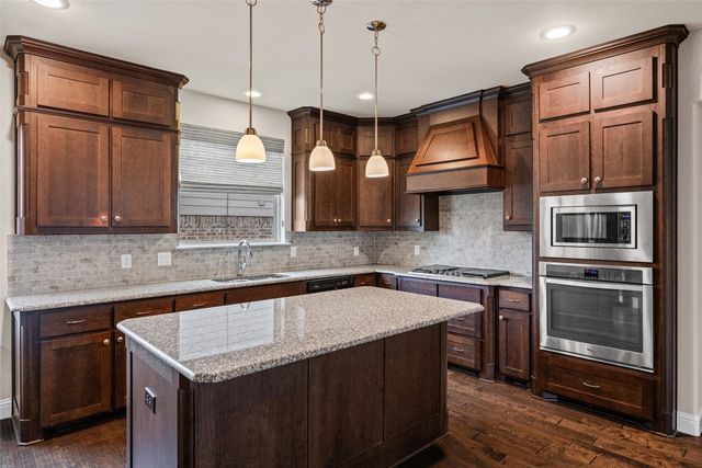 7116 Rose Quartz CT, Fort Worth, TX 76132