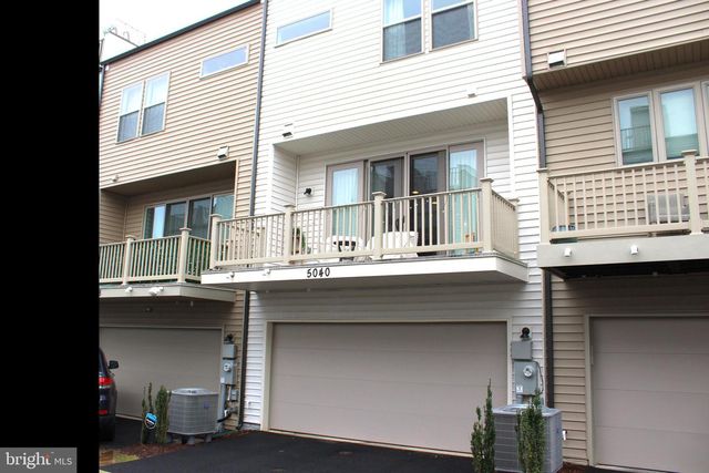 5040 OAKMOORE DR, Rockville, MD 20852