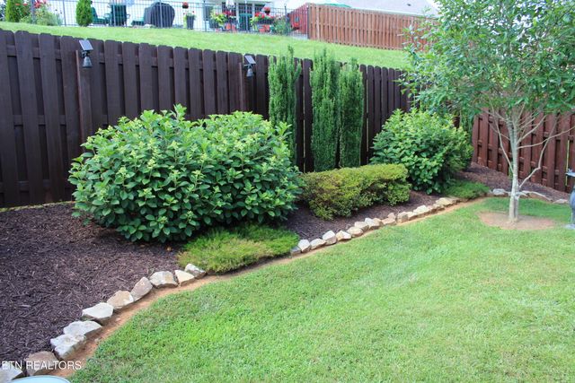2825 Knob Creek Lane, Knoxville, TN 37912