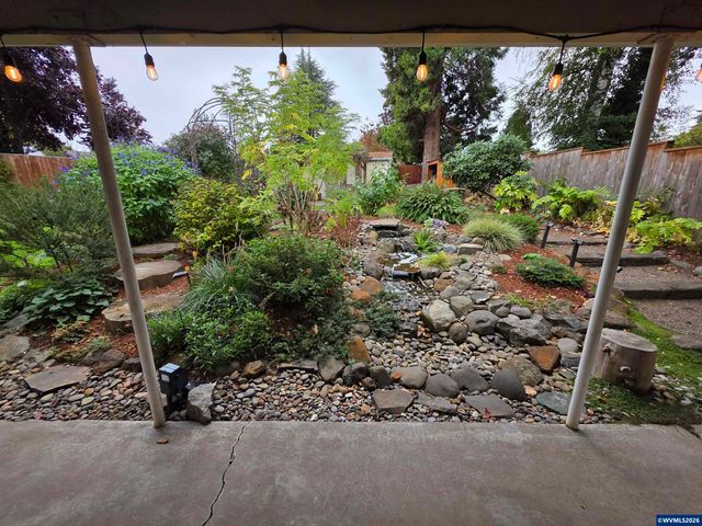 720 Ventura St N, Keizer, OR 97303