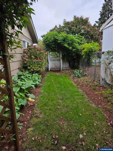 720 Ventura St N, Keizer, OR 97303