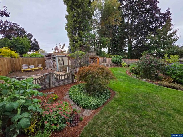 720 Ventura St N, Keizer, OR 97303