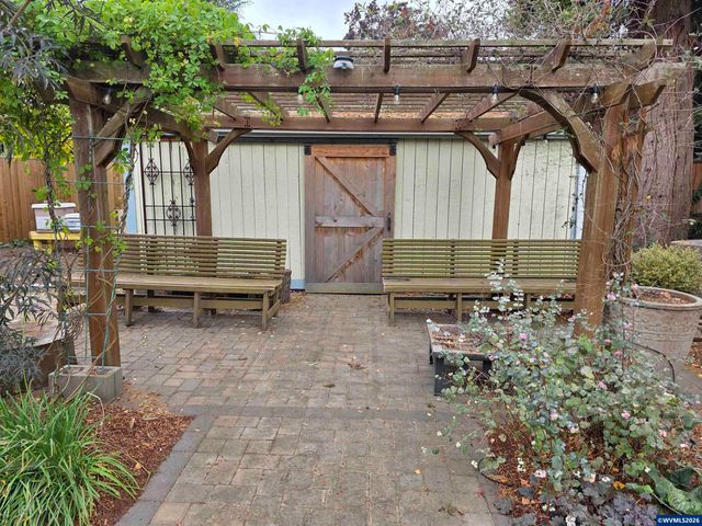 720 Ventura St N, Keizer, OR 97303