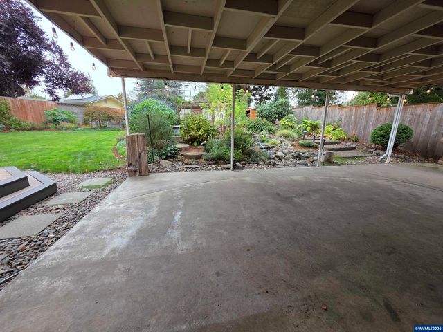 720 Ventura St N, Keizer, OR 97303