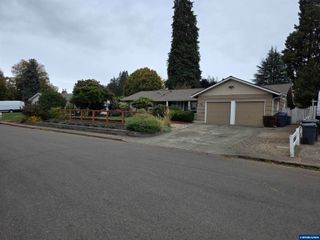 720 Ventura St N, Keizer, OR 97303