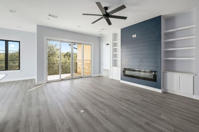 5717 Lost Horizon DR 2, Austin, TX 78759