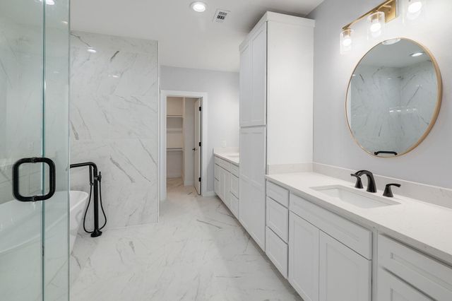 5717 Lost Horizon DR 2, Austin, TX 78759