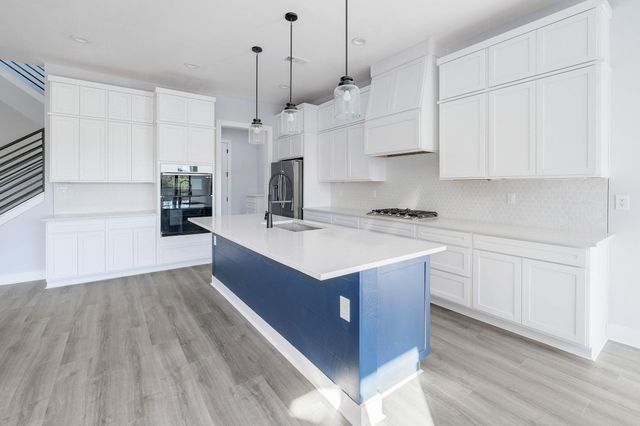 5717 Lost Horizon DR 2, Austin, TX 78759