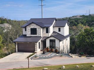 5717 Lost Horizon DR 2, Austin, TX 78759