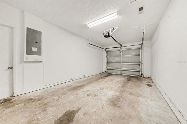 567 MOONRAKER COURT, Apopka, FL 32712