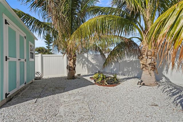 4440 YACHT CLUB DRIVE, Venice, FL 34293