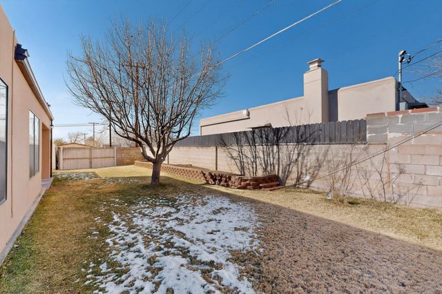 9401 Shoshone Road NE, Albuquerque, NM 87111