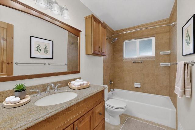 9401 Shoshone Road NE, Albuquerque, NM 87111