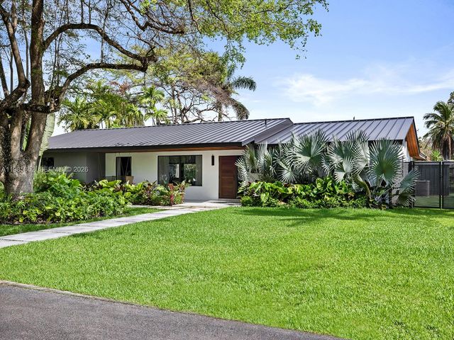 7945 SW 141st Ter, Palmetto Bay, FL 33158