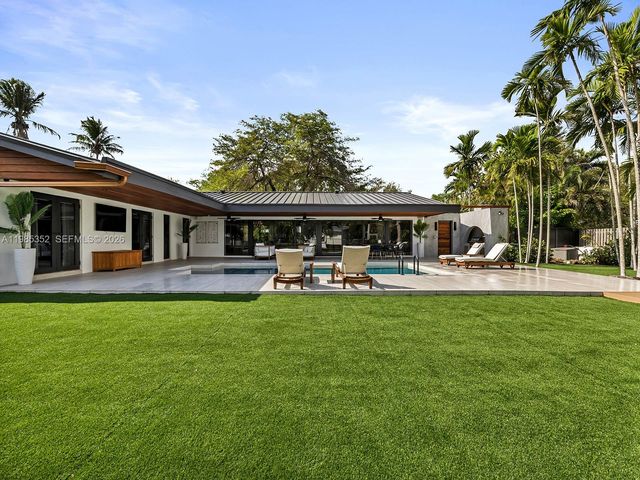 7945 SW 141st Ter, Palmetto Bay, FL 33158