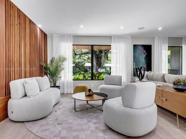 7945 SW 141st Ter, Palmetto Bay, FL 33158