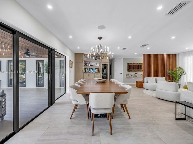 7945 SW 141st Ter, Palmetto Bay, FL 33158