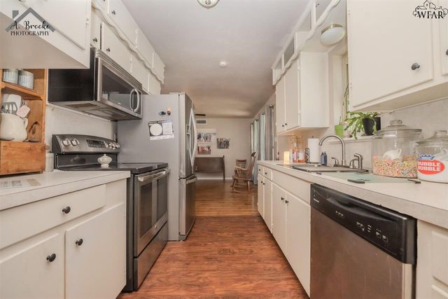 4518 HOLLANDALE AVENUE, Wichita Falls, TX 76302