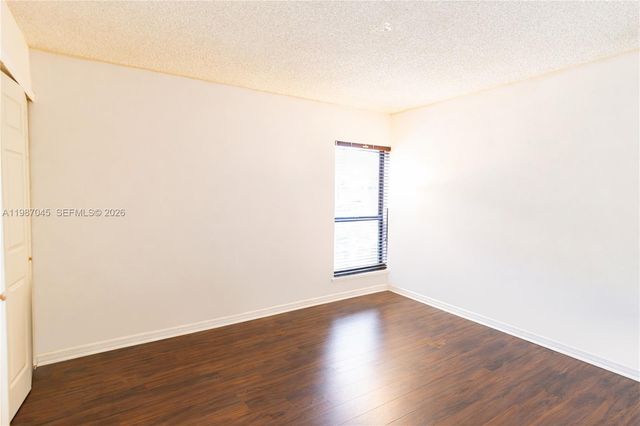 8980 Palm Tree Ln 8980, Pembroke Pines, FL 33024