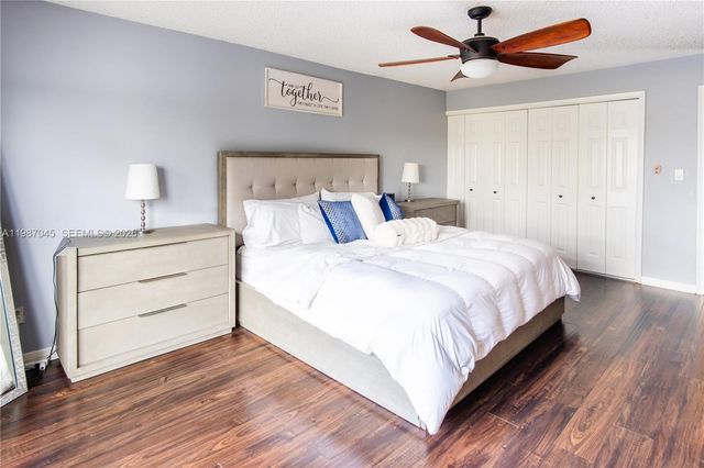 8980 Palm Tree Ln 8980, Pembroke Pines, FL 33024