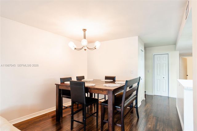 8980 Palm Tree Ln 8980, Pembroke Pines, FL 33024