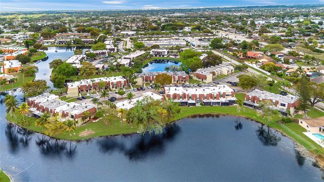 8980 Palm Tree Ln 8980, Pembroke Pines, FL 33024