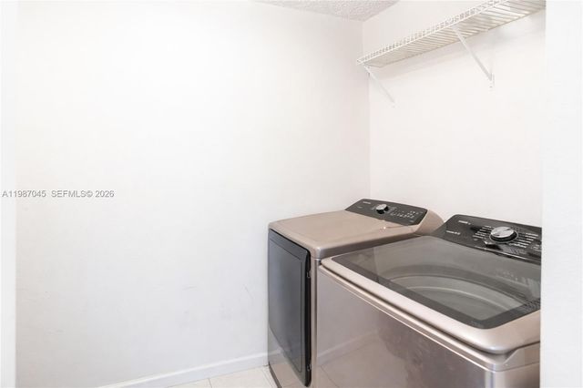 8980 Palm Tree Ln 8980, Pembroke Pines, FL 33024