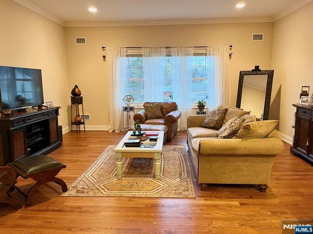 116 Washington Avenue 3D, Hawthorne, NJ 07506