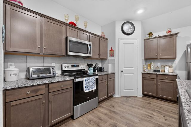 728 Meadow Creek Lane, Royse City, TX 75189