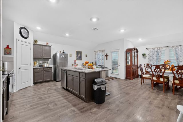 728 Meadow Creek Lane, Royse City, TX 75189