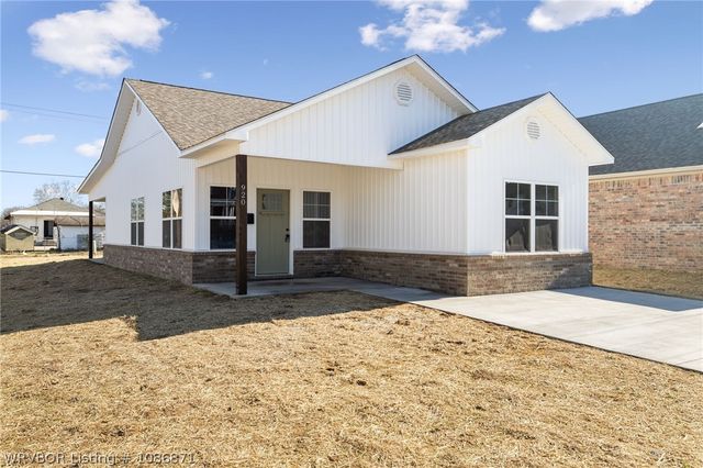 920 N 13th, Fort Smith, AR 72901