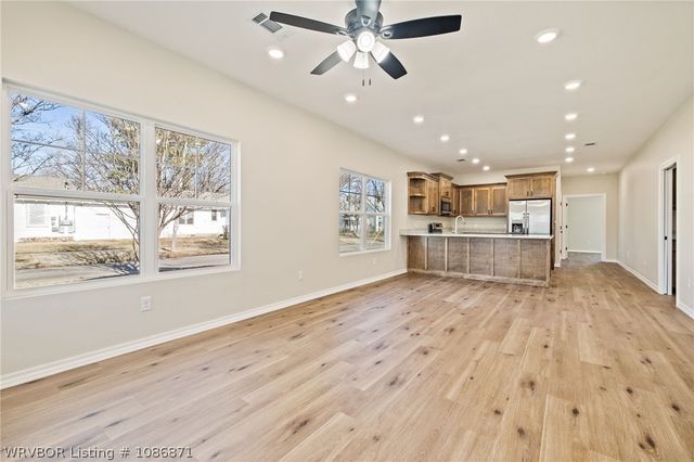 920 N 13th, Fort Smith, AR 72901