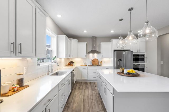 11238 Kingsview Lane N, Maple Grove, MN 55369