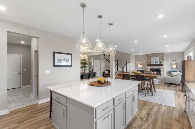 11238 Kingsview Lane N, Maple Grove, MN 55369