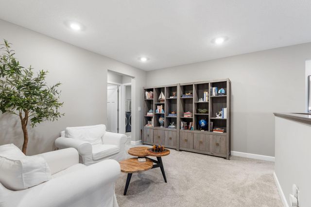 11238 Kingsview Lane N, Maple Grove, MN 55369