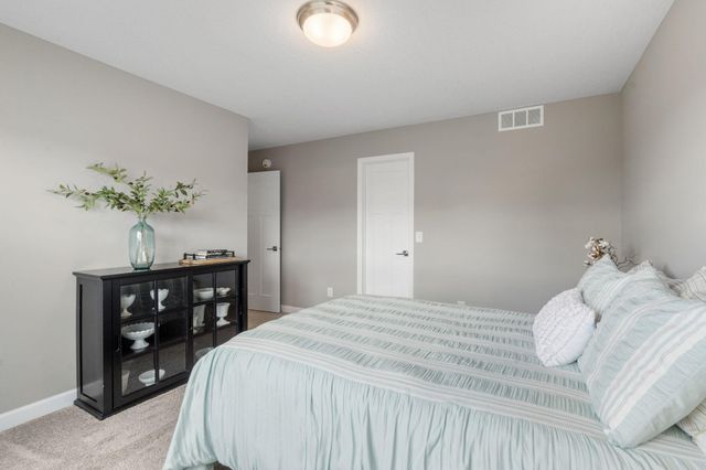 11238 Kingsview Lane N, Maple Grove, MN 55369