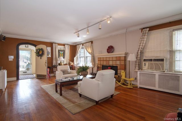 102 Magnolia Avenue, Mount Vernon, NY 10553