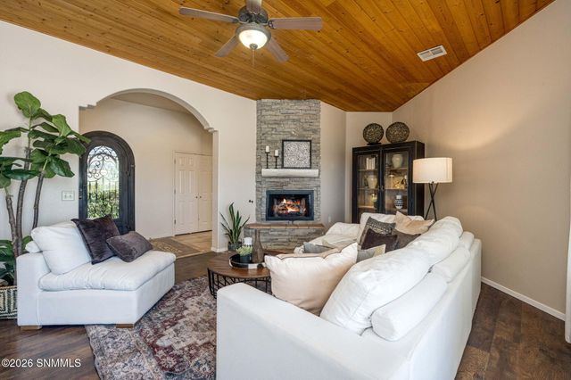 5006 Apex Mine Road, Las Cruces, NM 88011