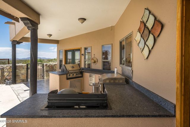 5006 Apex Mine Road, Las Cruces, NM 88011